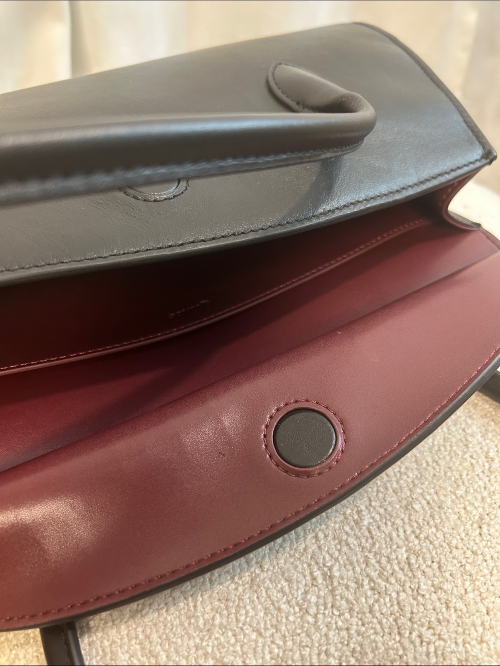 Quince Amelie Black Leather Shoulder Bag - Picture 13 of 17